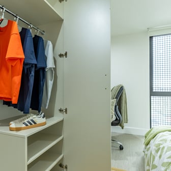 Premium En Suite - Image 5